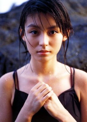 本仮屋 ユイカ 本假屋唯香 写真集 – モトカリ屋 [88P/411M]